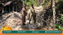 Lurah Giritirto Monitoring Perbaikan Jalan Goa Cerme, Jalur Alternatif Strategis Gunungkidul–Bantul